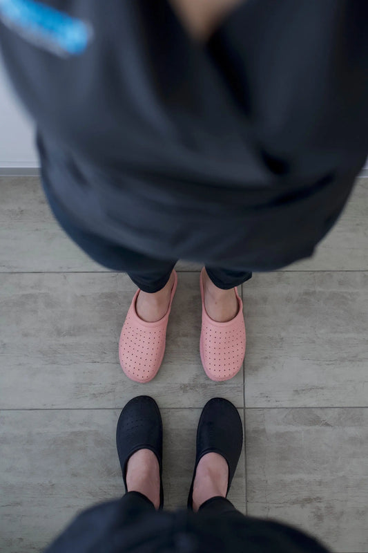 DrLuigi® Orthopedic Slippers for Women - Comfortable Medical Footwear Pink Leather drluigi