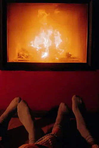 Winter Footcare Tips: Ensuring Warmth and Dryness During Chilly Months DrLuigi