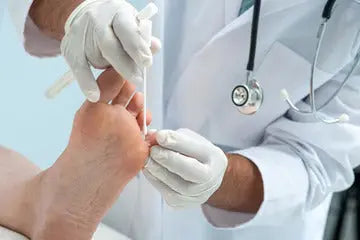 Athlete’s Foot in winter is common, and here’s 4 ways to prevent It! DrLuigi